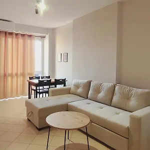 Leones Appartement Tirana